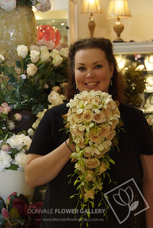 rose trail wedding bouquet