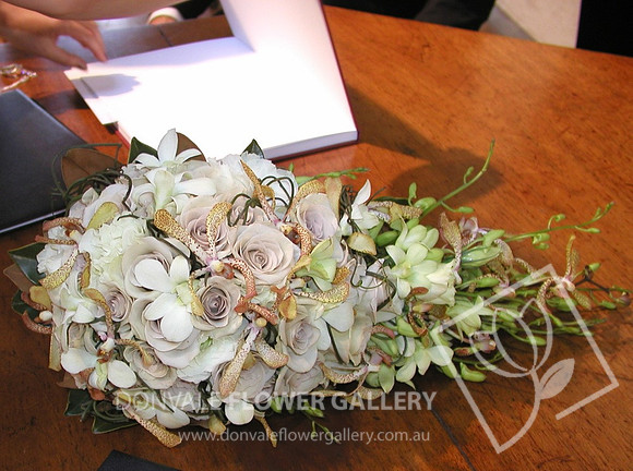 mixed trail bouquets 7