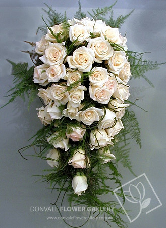 rose trail wedding bouquet