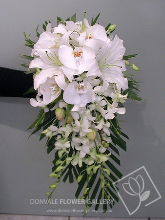 mixed trail wedding bouquets