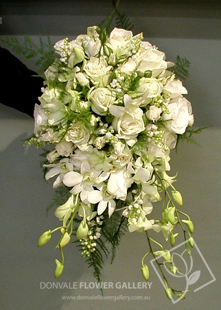 mixed trail wedding bouquets