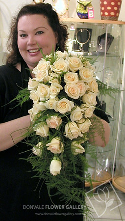 rose trail wedding bouquet