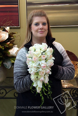 rose trail wedding bouquet