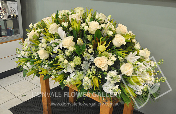 casket flowers