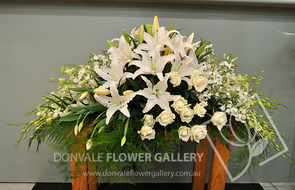 casket flowers