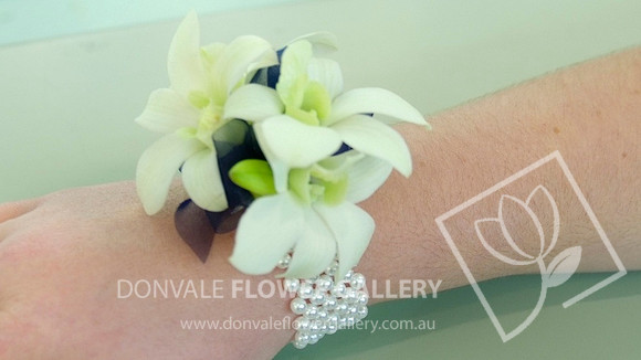 corsage