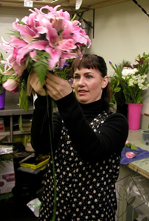lily trail bouquets 24