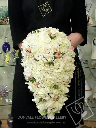 rose trail wedding bouquet