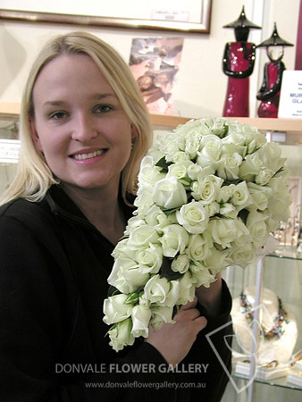 rose trail wedding bouquet