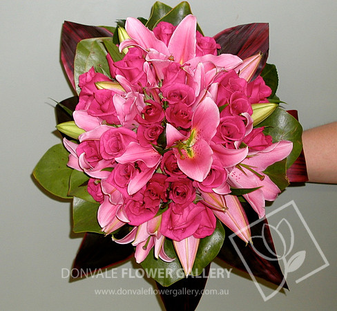 lily wedding bouquets