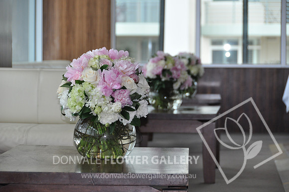 Table Flower Arrangements - Fishbowl Vase