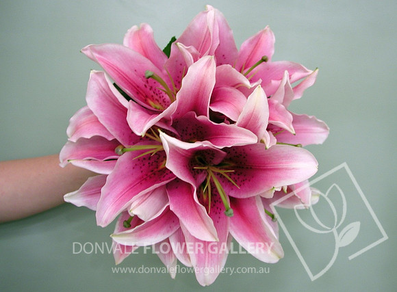 lily wedding bouquets