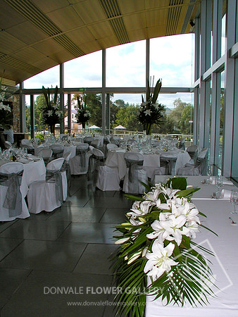 Bridal Table Flowers - white